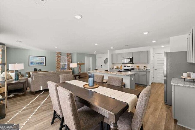 Building Photo - 284 Coastal Dr