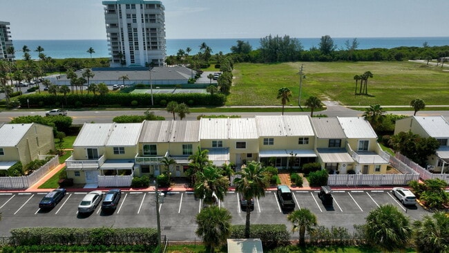 Building Photo - 2707 N Hwy A1A