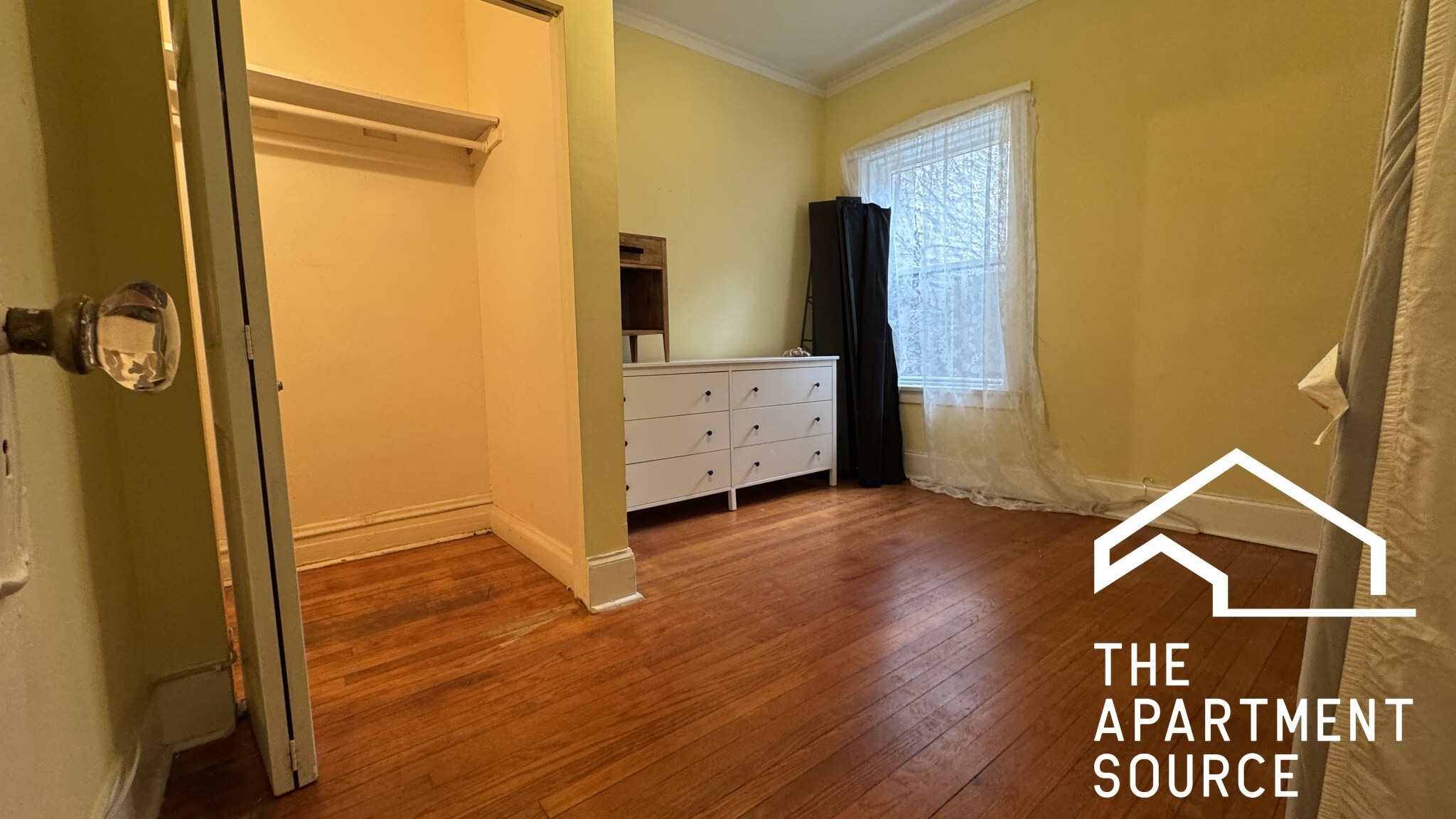 Building Photo - 5821 N Glenwood Ave