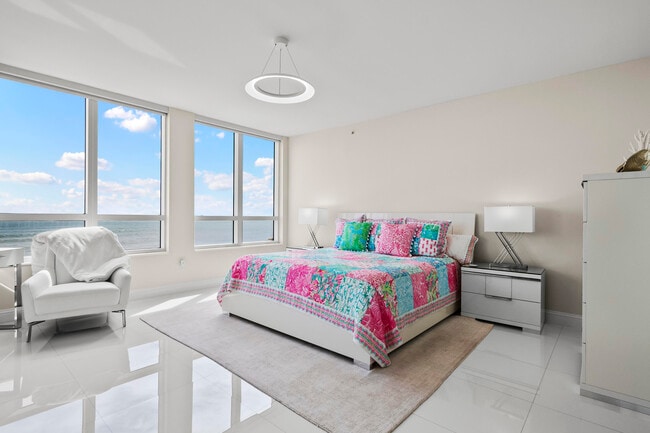 Building Photo - 3800 N Ocean Dr