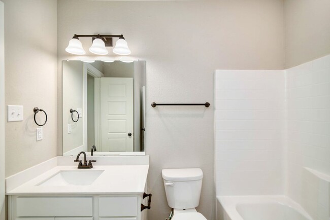 Building Photo - GORGEOUS 2 BEDROOM FOUR PLEX LOCATED IN MI...