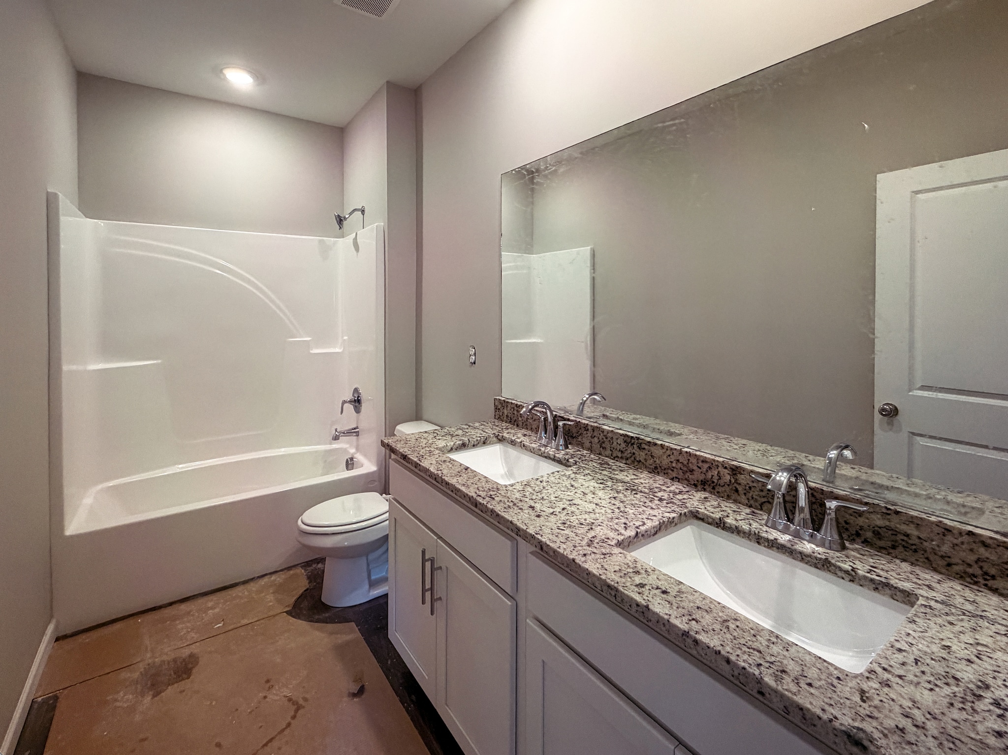 Building Photo - 354 Gray St