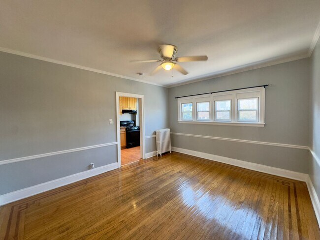 Building Photo - Charming 3 Bedroom/2 Bathroom Townhome in Ednor Gardens-Lakeside, MD!