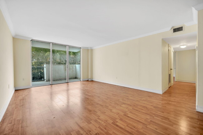 Building Photo - 2780 NE 183rd St