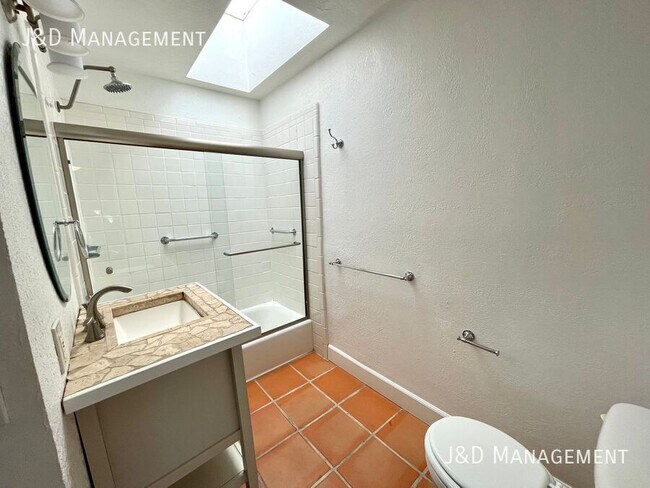 Building Photo - 1762 Hornblend St