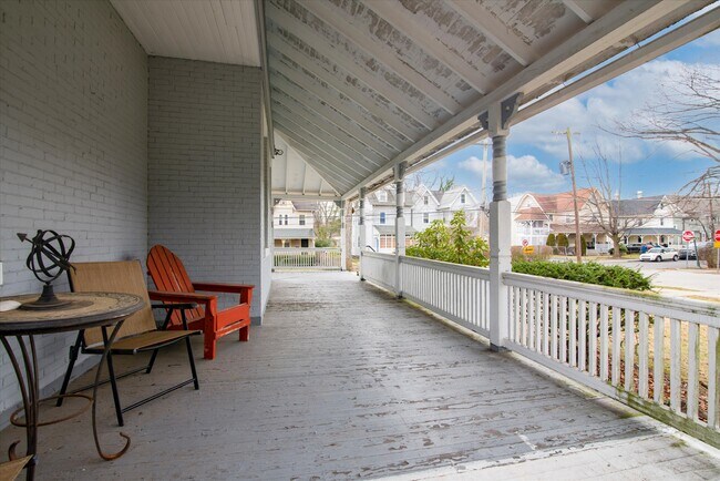 Front Porch - 45 S Wyoming Ave