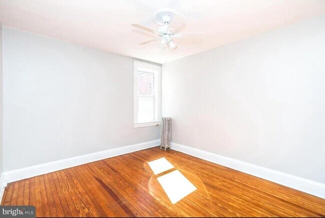 Building Photo - 321 E 29th St