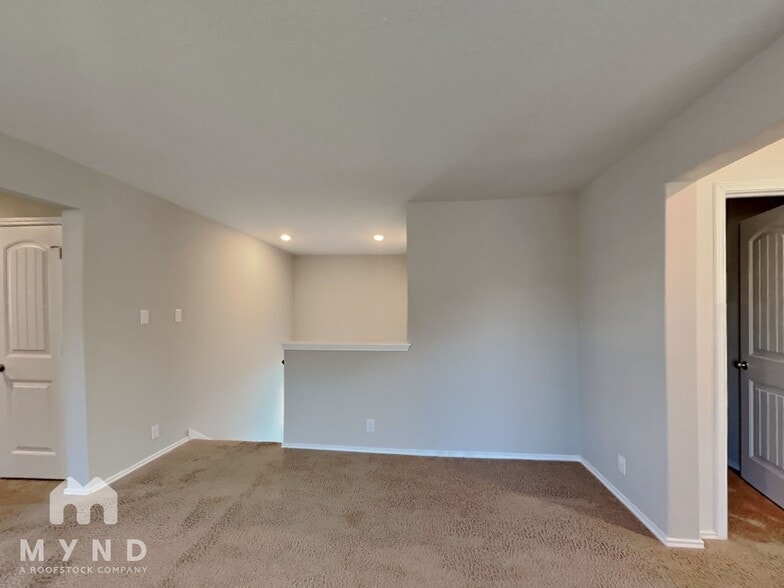 Building Photo - 14614 Fronted Goose