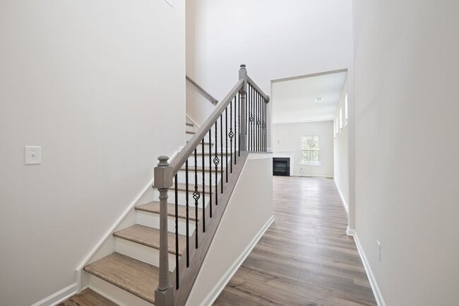 Building Photo - 13012 Lannister Dr