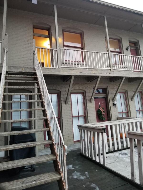 Building Photo - 139 N 4th St