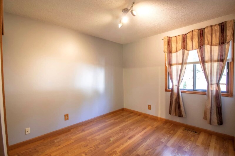 Building Photo - 6407 Carpenter Ave