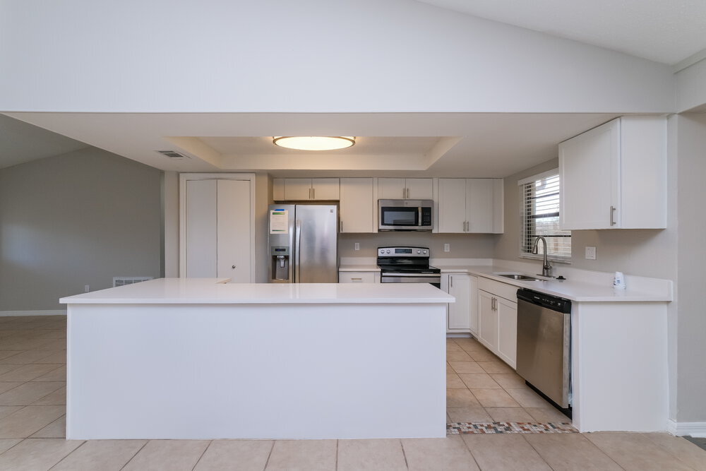 Building Photo - 7746 Deer Foot Dr