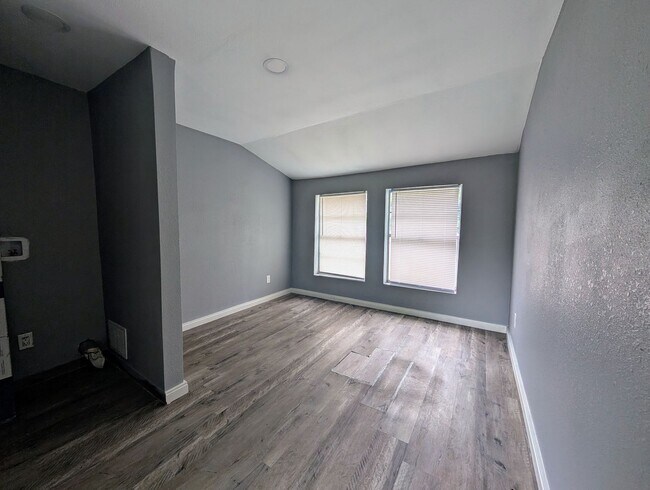 Building Photo - Coming Soon