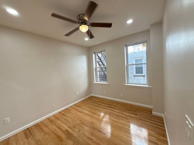 Building Photo - 301 79th St