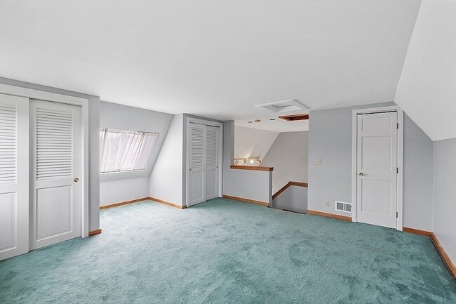 Building Photo - 370 Harwood Ave