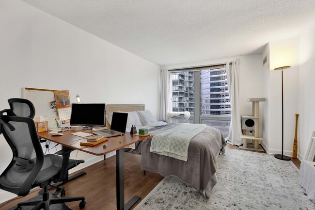 Building Photo - 440 N Wabash Ave