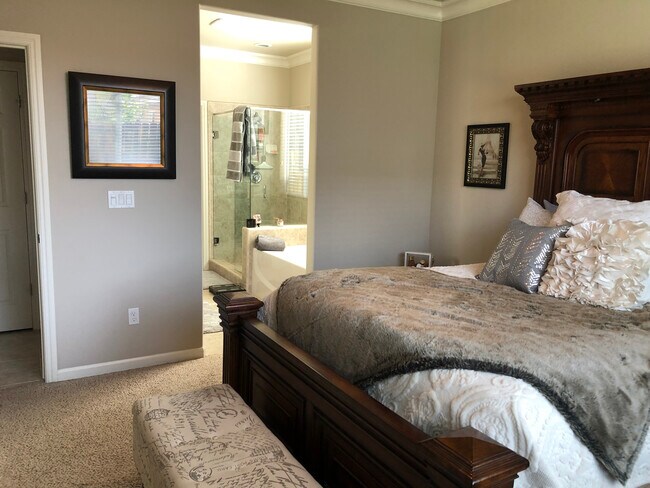 Master bedroom second view - 3432 La Solana Ave