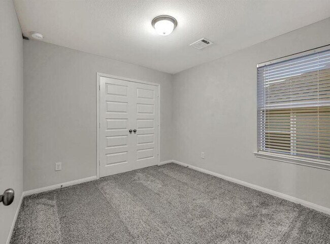 Building Photo - 216 Cresta Cv Ct