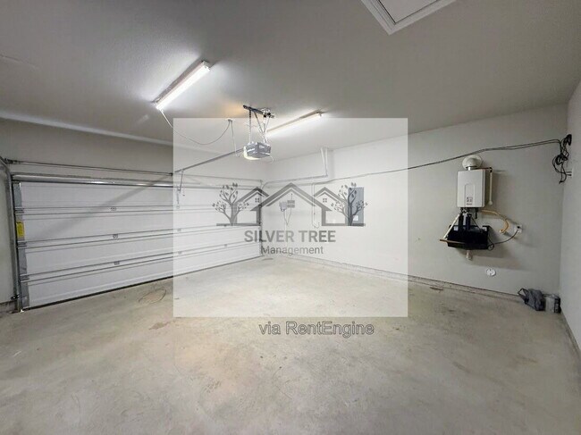 Building Photo - 10921 Rockchapel Dr