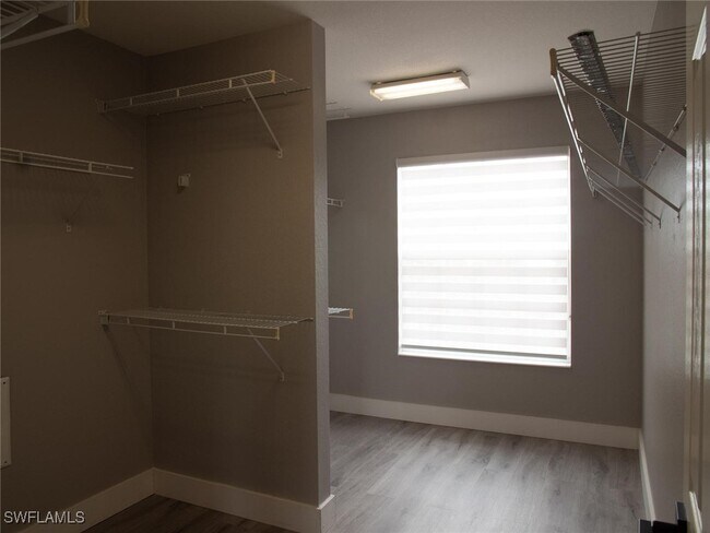 Building Photo - 2822 Inlet Cove Ln W