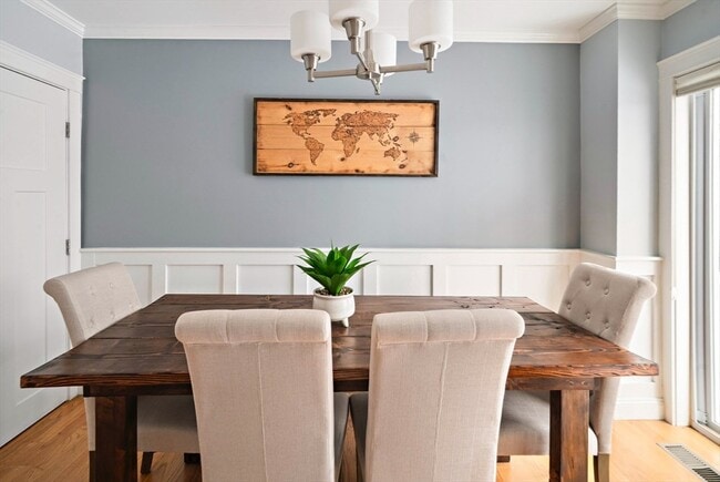 Building Photo - 182 E St