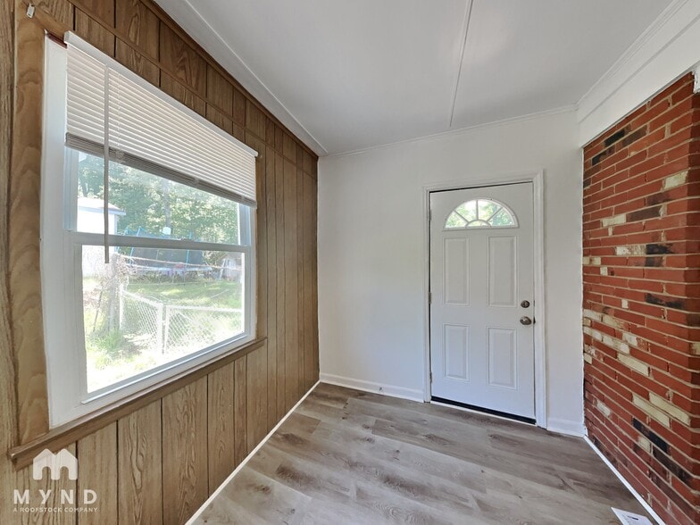 Building Photo - 2837 Wedgefield Dr