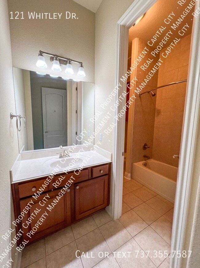 Building Photo - 121 Whitley Dr