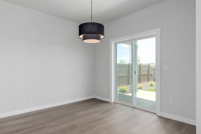 Building Photo - Brand New Home In Boise!