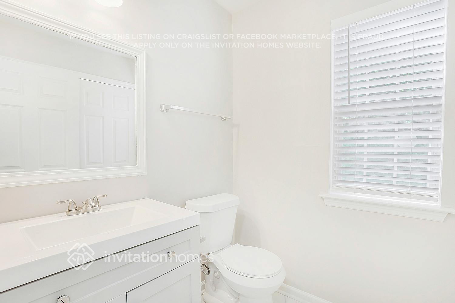 Building Photo - 3863 Creekbank Cove