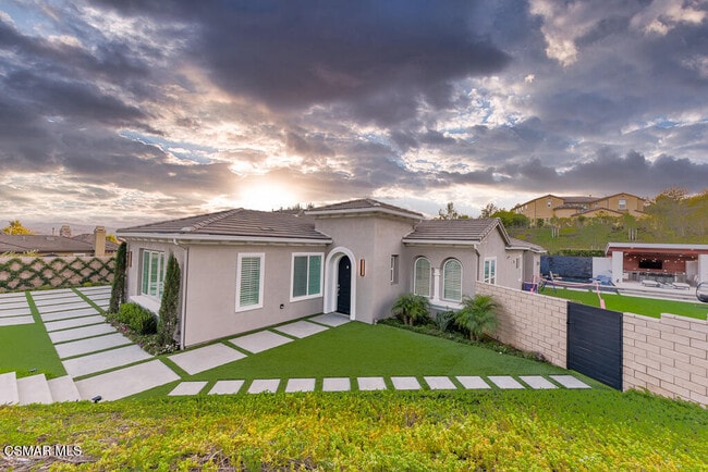 Building Photo - 6981 Shadow Wood Dr