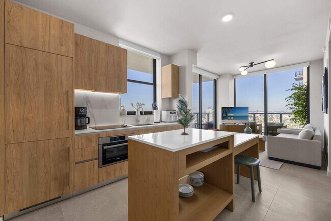 Building Photo - 11 NE 6th St