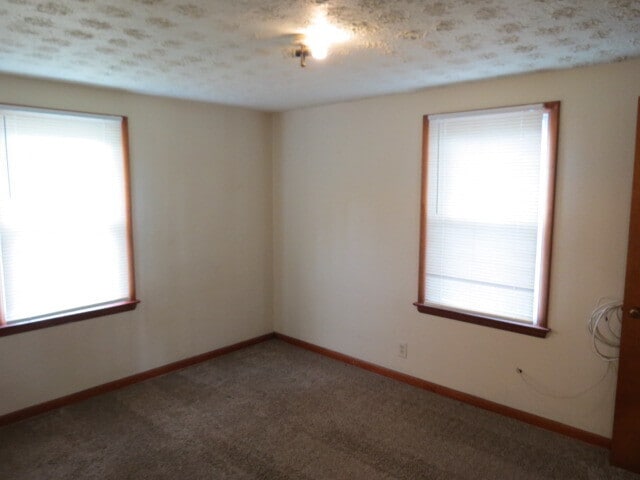Building Photo - 186 College St