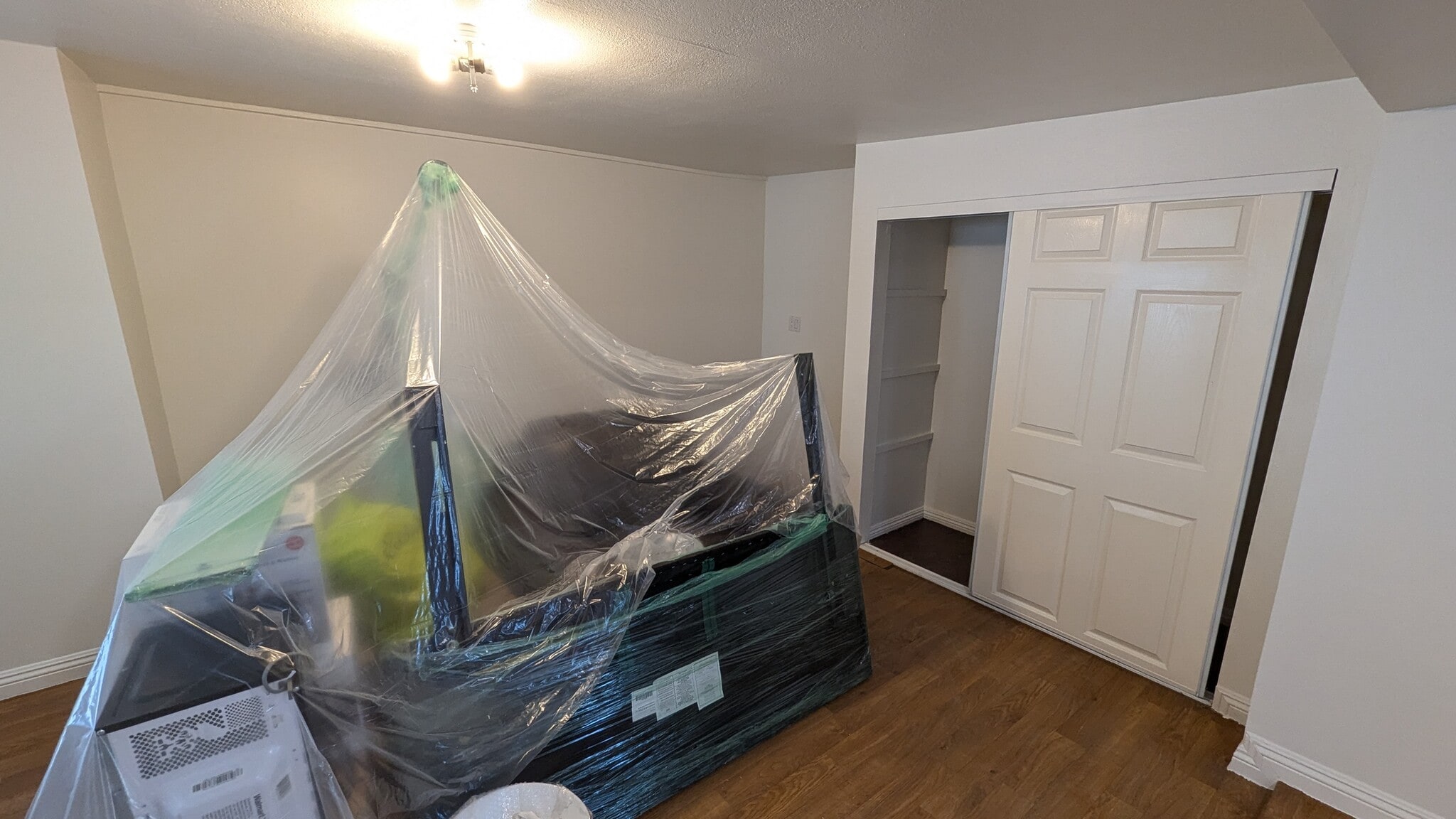 Unit#3 Bedroom roughly 200sqft - 18721 Galleano St