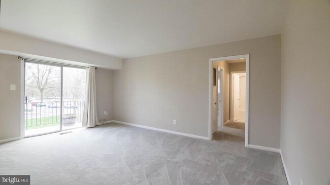 Building Photo - 10655 Montrose Ave