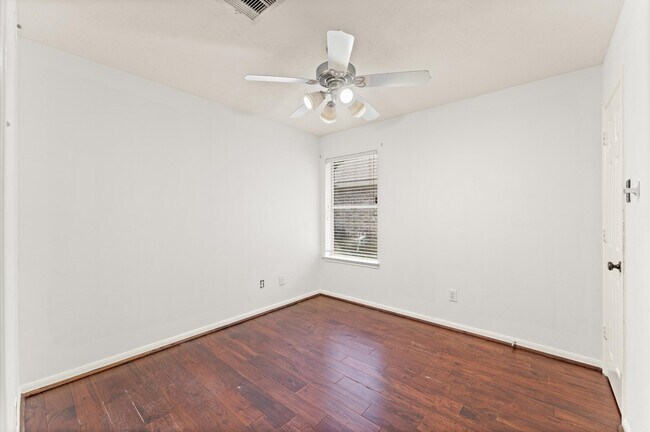 Building Photo - 24226 Pine Canyon Falls Cir