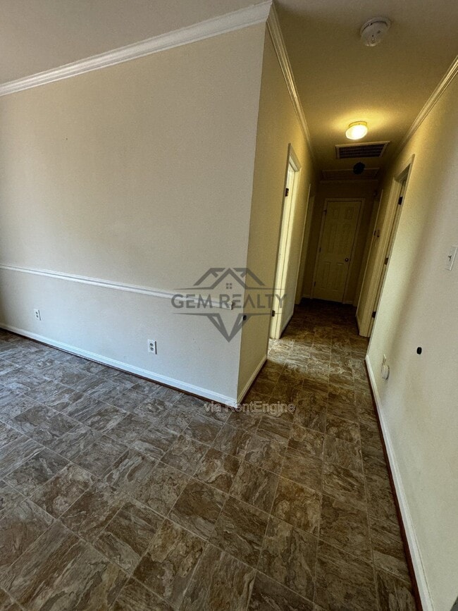 Building Photo - 5088 Blarney St