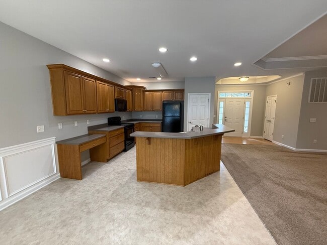 Building Photo - 2 Bedroom Townhome for Rent in Stonewall F...