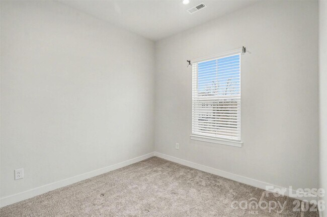 Building Photo - 1546 Aspire St
