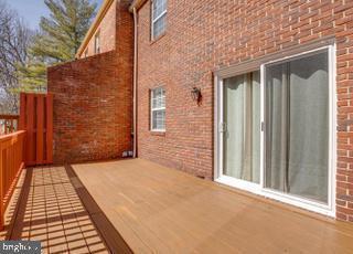 Building Photo - 8931 Park Forest Dr