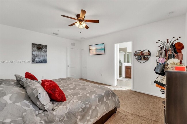 Building Photo - 14229 SW 274th St