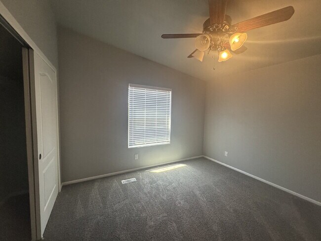 Building Photo - "Spacious 3-Bedroom Oasis with 2 Full Baths on Mount Rainier Ave, Las Vegas – Your Perfect Retrea...