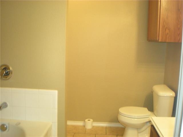 Building Photo - 1701 Elm St