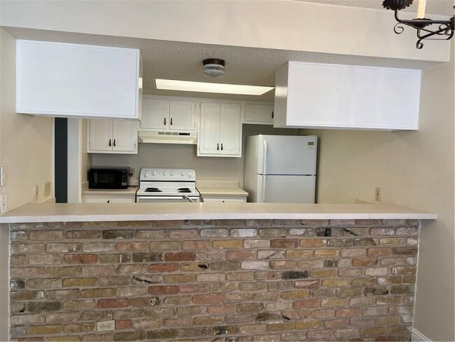 Building Photo - 3412 Willowrun Dr