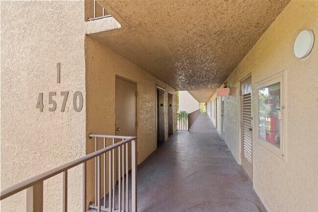 Building Photo - 4570 NW 18th Ave