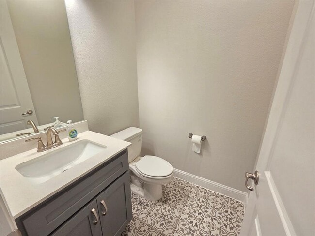 Building Photo - 600 C-Bar Ranch Trl