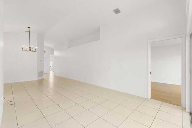 Building Photo - 1815 Barnstable Rd