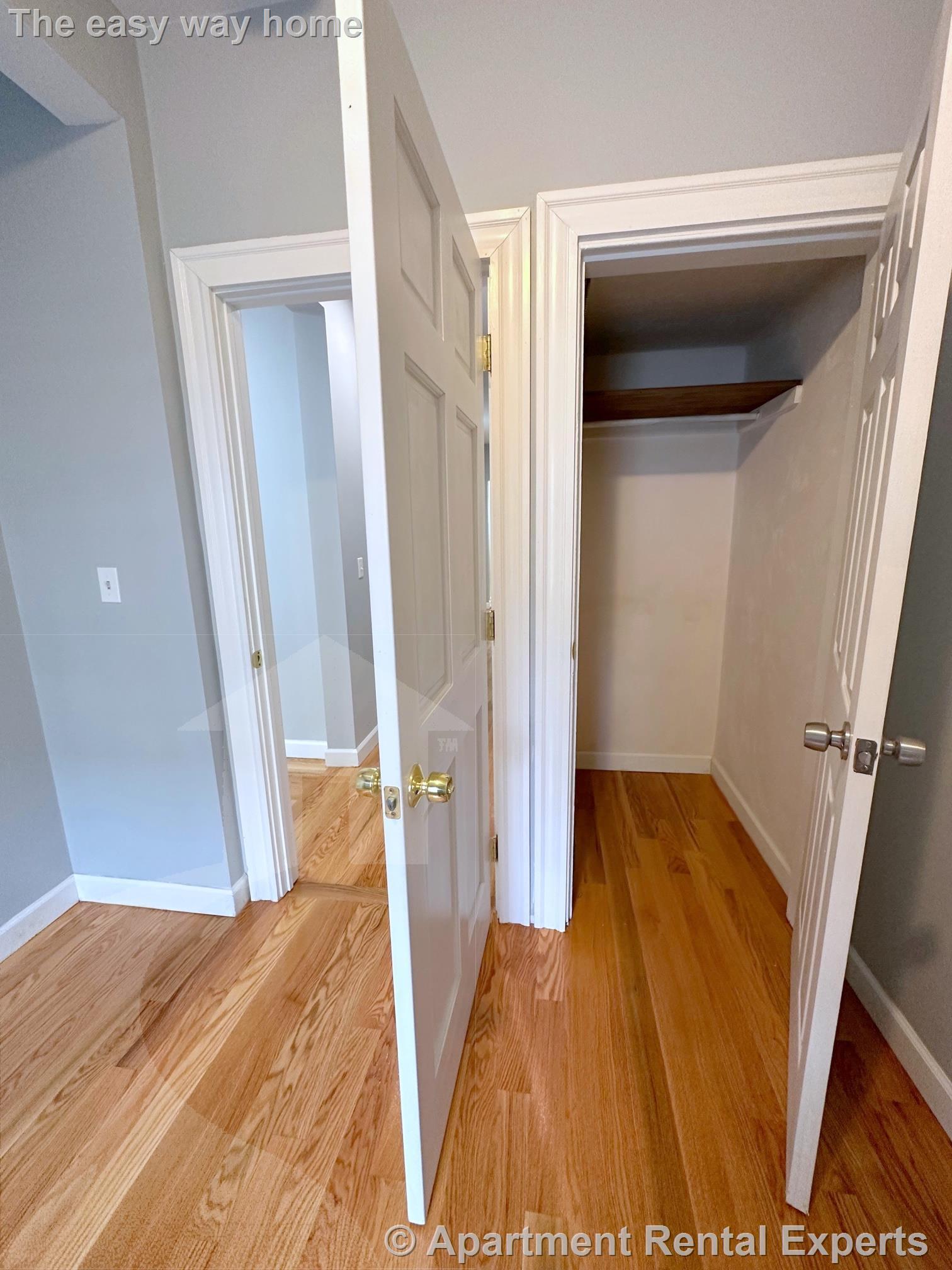 Building Photo - 295 Windsor St