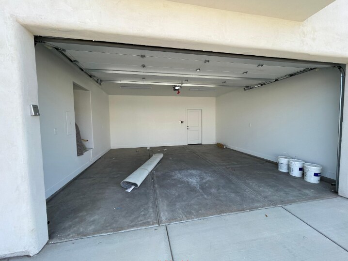 Building Photo - 272 N 2470 W