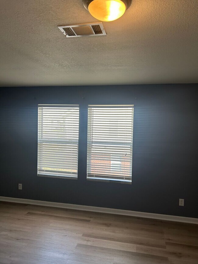 Building Photo - Madison City - County Line Road -Redstone Arsenal Gate 7