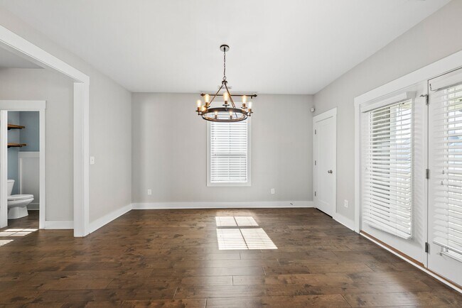 Building Photo - 1813 Iron Mill Dr